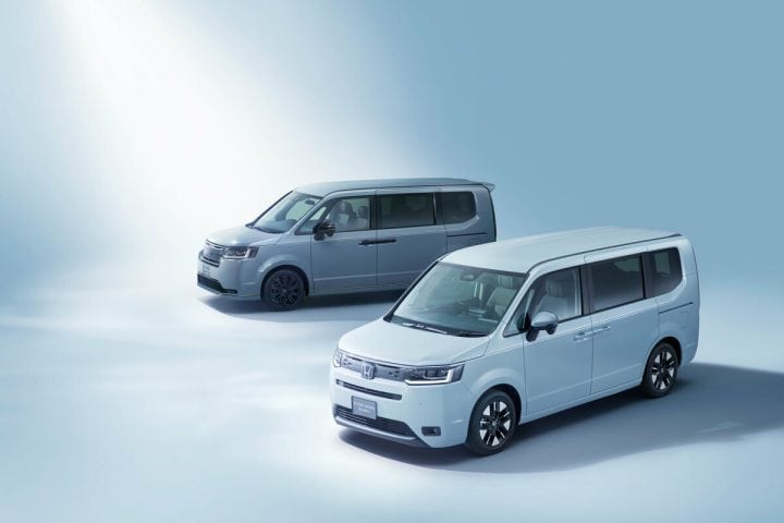 「ホンダの王道ミニバンに新設定」こんなグレードが欲しかった！人気の“ステップワゴン”に大幅改良の最上位モデルが登場
