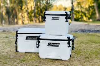 「ハードクーラーの決定版」コールマンの傑作についに新色！タフで冷える“コンボイシリーズ”から限定のホワイトが登場