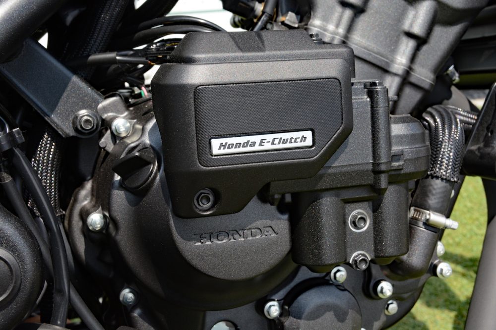 バイク初心者でも楽しく、ワンランク上の走りを楽しめる電子制御技術「Honda E-Clutch」