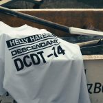 「ヘリーハンセン×ディセンダント」コラボTから海洋汚染の警鐘を伝えるアップドリフトTシャツプロジェクト第2弾をお披露目