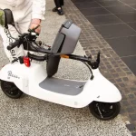 第3位　「1km2円で走れるってコスパ抜群」電動キックボードの不安を払拭したシティモビリティ！“低重心だから安定安心”のスマートスクーターBESS.に試乗してみた