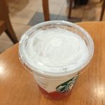 スターバックスコーヒー THE 苺 ミルク アイス （Tall）¥590 期間限定発売