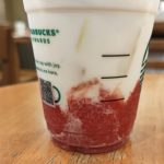 スターバックスコーヒー THE 苺 ミルク アイス （Tall）¥590 期間限定発売