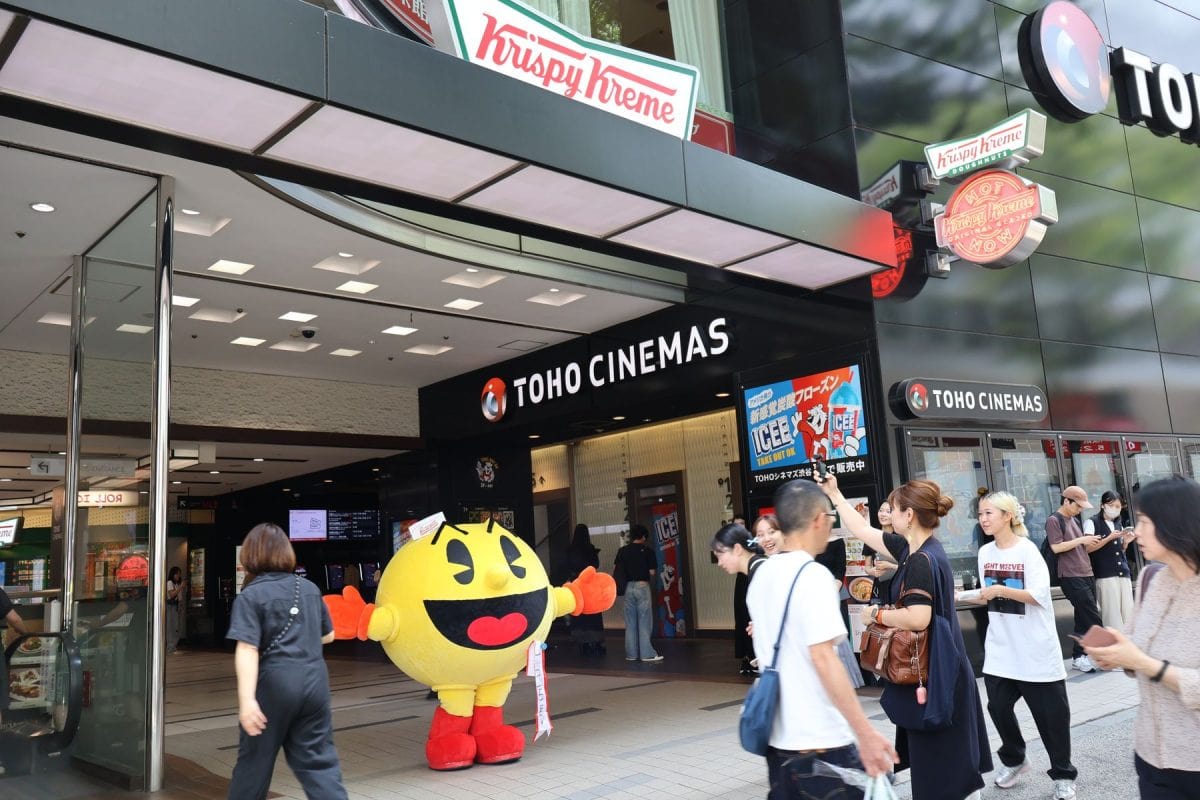 パックマンが1日店長として登場！