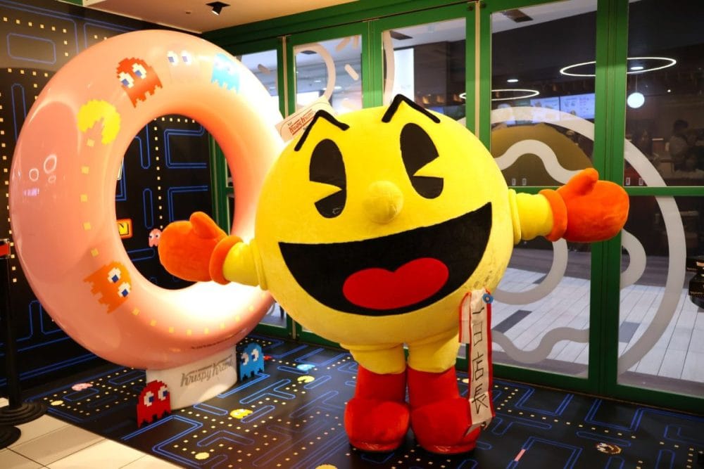 パックマンが1日店長として登場！