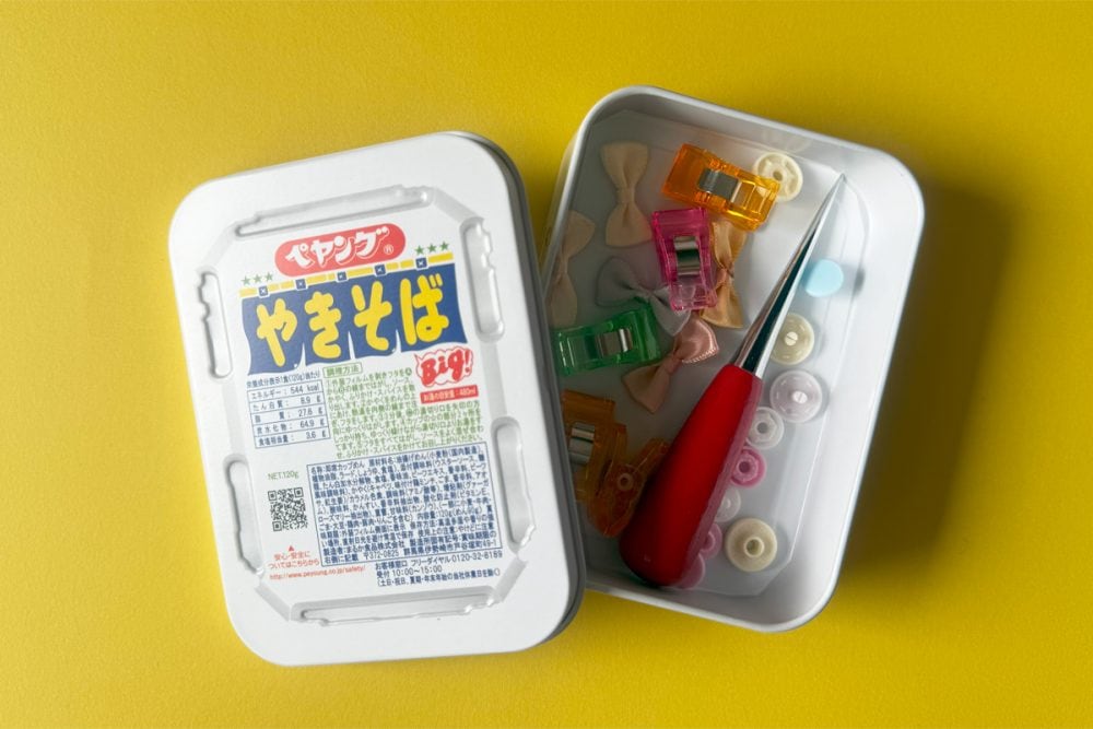 缶ケースは裁縫道具入れにもなる