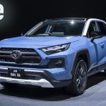 5代目の現行2019年発売モデルは、新たなライフスタイルを切り拓くきっかけとなるクルマを目指して登場