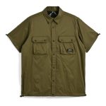 タイオン「ハーフスリーブシャツ」￥7,920／オリーブ
