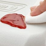 汚れてもさっと拭き取りやすい“イージークリーントップ”
