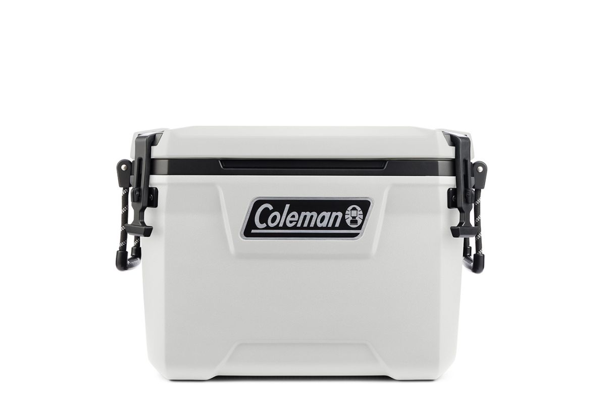 コールマン「コンボイ 55QT」￥22,000／約65×37×44（h）㎝／約5.9㎏／約52ℓ