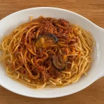 見た目にも牛挽肉がたっぷり入っているのがわかります