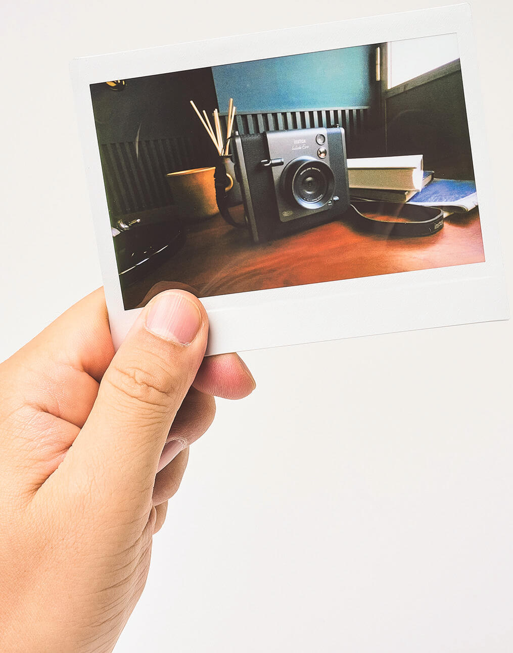 富士フイルム
“チェキ”instax WIDE Evo™
オープン価格