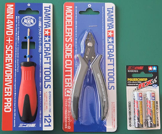 ❶ミニ四駆バッテリー パワーチャンプRX　￥396 ❷モデラーズニッパーα (グレイ)　￥1,540 ❸ミニ四駆プラスドライバーPRO　￥770