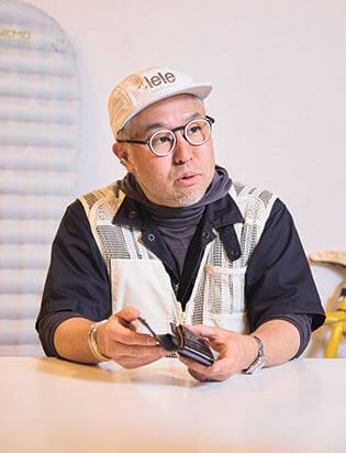 キャッシュレス派に大人気のコンパクトウォレットがベルギー産プルアップレザーを採用