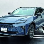 パワートレインなど微妙に性能が被っている部分はあるが、クラウンシリーズにおいて室内の使い勝手では圧倒的にエステートに分がある