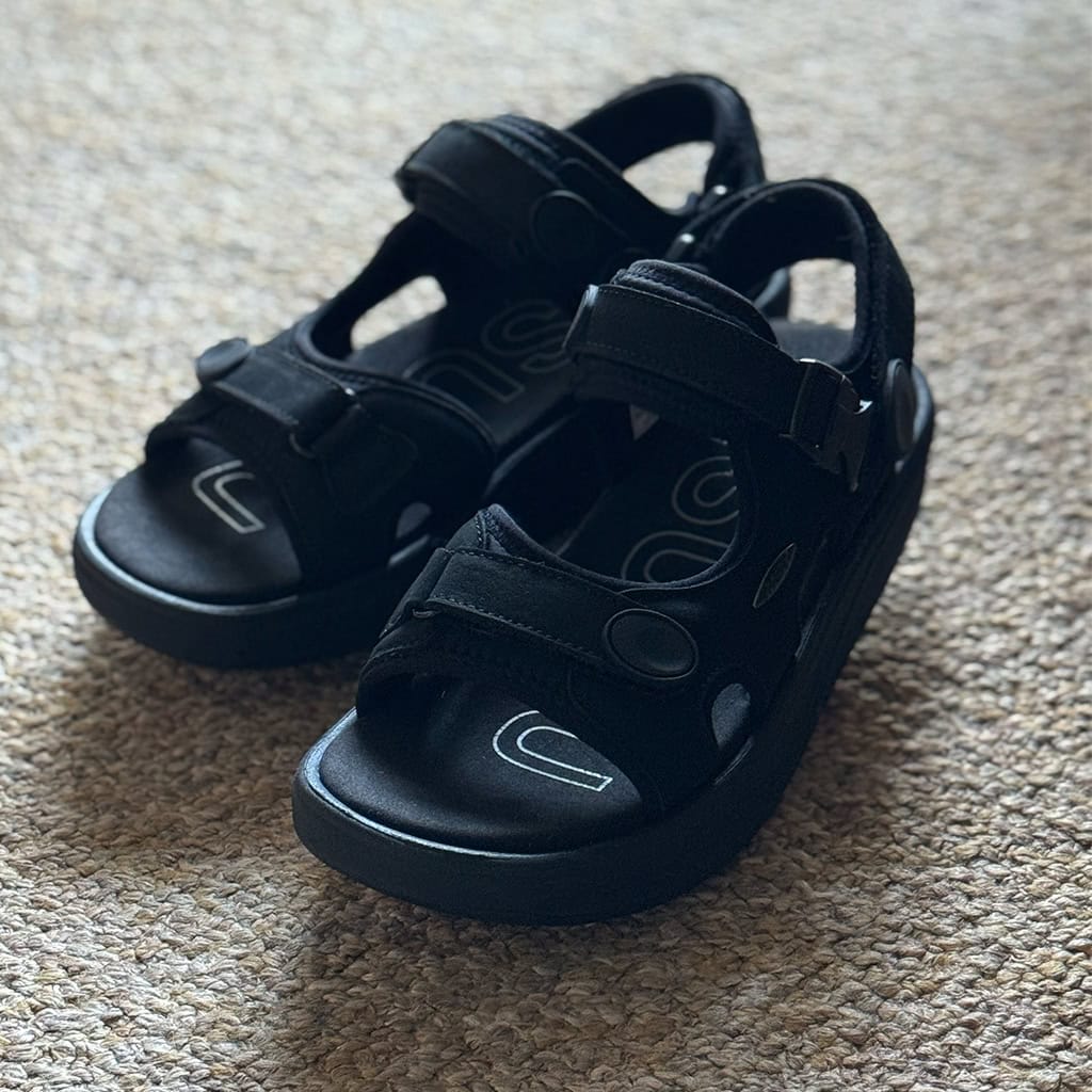KISUMU CLASSIC BLACK ￥29,700