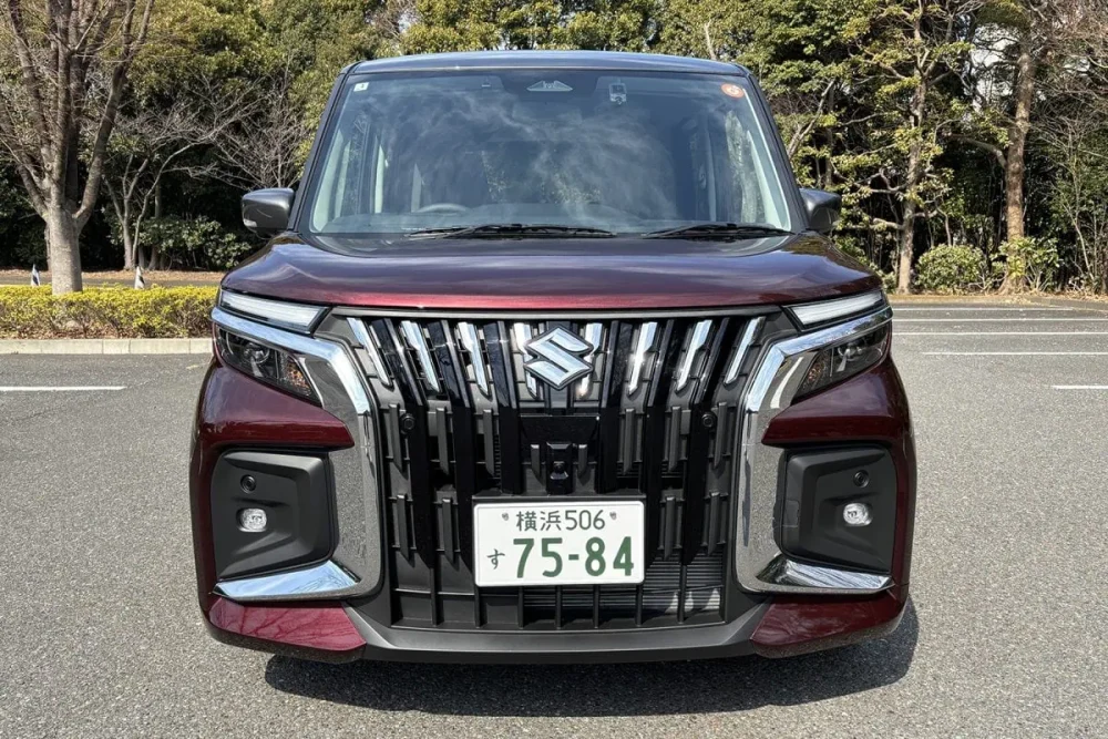 第1位　「ド迫力のアルファード顔を装備」もはやフルモデルチェンジ!? エンジン＆セーフティ総取っ替えの“新型 スズキ ソリオ”がすごすぎる『小沢コージの遊べるクルマ』