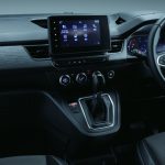 7速EDCモデルでは10インチデジタルインストゥルメントパネルを特別装備