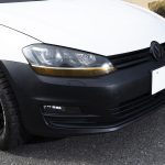 前後バンパーには凹凸のあるチッピング塗装によるプロテクションを施し、悪路走行への備えを強化しています
