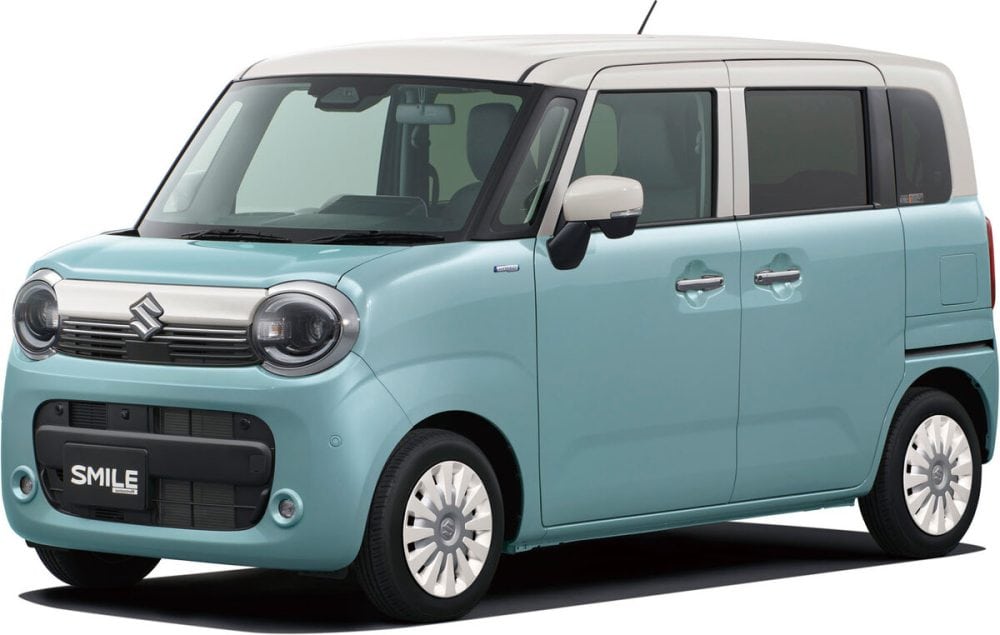 特別仕様車「クリームコーデ」はフロントグリルやドアミラーなどをソフトベージュに変更。クリームデザート（スイーツ）をモチーフに配色されたボディカラーを採用する