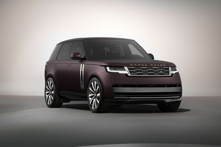 「都会の空の色彩を表現したビスポークモデル」レンジローバーに日本専用の特別限定車“SVビスポークアーバントワイライトコレクション”が誕生