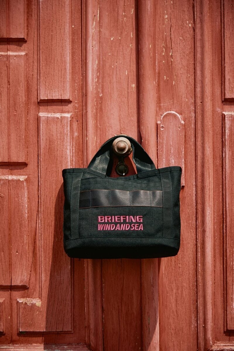 ブリーフィング ゴルフ×ウィンダンシー「SUNDAY CART TOTE WDS」￥16,500
