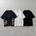 タイオン「ジャパン 刺繍 Tシャツ」各￥4,950／3色展開（ダークネイビー、オフホワイト、ブラック）