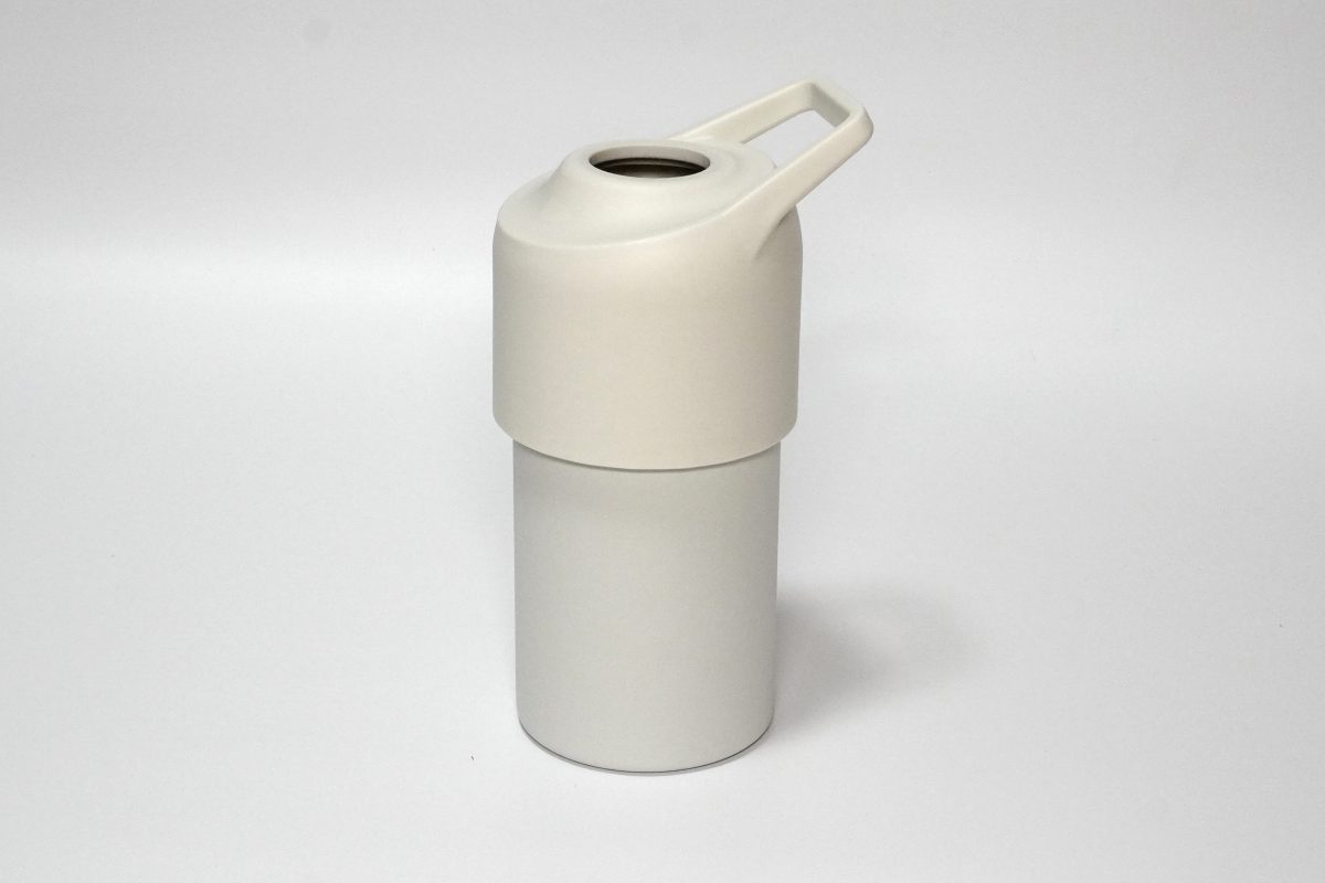 無印良品「冷やしたまま持ち運べる　ペットボトル用保冷ホルダー」