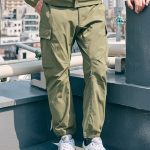 ミズノワーキングエヌ「ストレッチカーゴパンツ」￥23,100／3色展開（ブラック、カーキ、ベージュ）