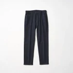 第2位　「ユニクロの買いなデニム」快適な穿き心地、王道デザインで3,990円はすごい…“楽チンすぎる進化版ジーンズ”の実力をスタイリストが徹底解説