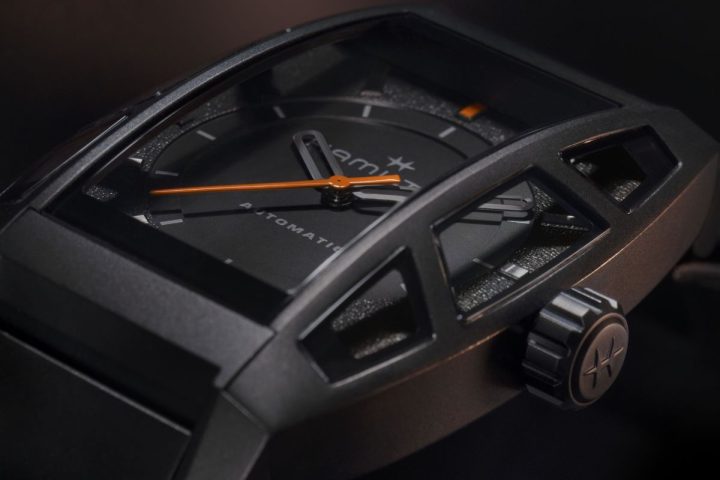 「コジマプロダクション×ハミルトン」名作ボルトンに着想を得た“デス・ストランディング2”コラボウォッチが登場！原宿にて特別展も開催中