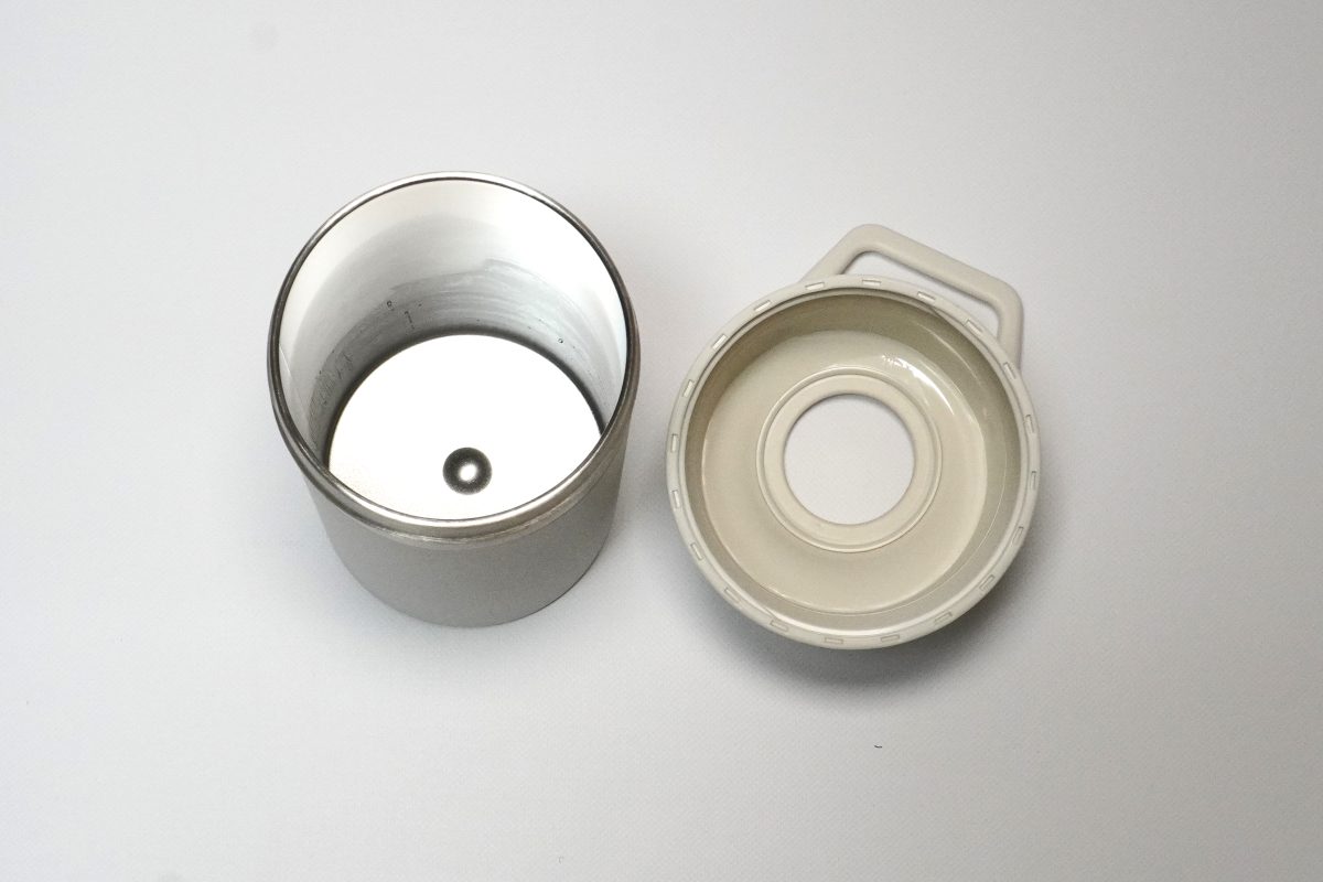 無印良品「冷やしたまま持ち運べる　ペットボトル用保冷ホルダー」
