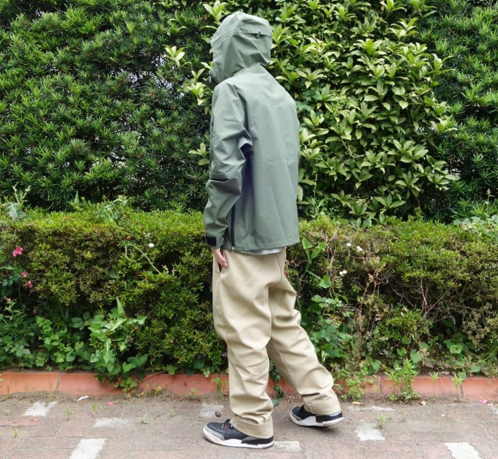 AIGLE EXPERIENCE BY ÉTUDES STUDIO ゴアテックス 3レイヤーフーデッドジャケット