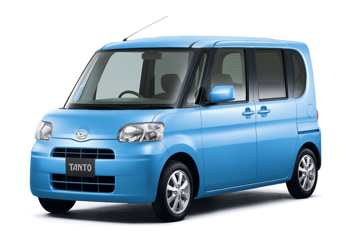 2007年登場の2代目では軽自動車初となる「ミラクルオープンドア」を採用