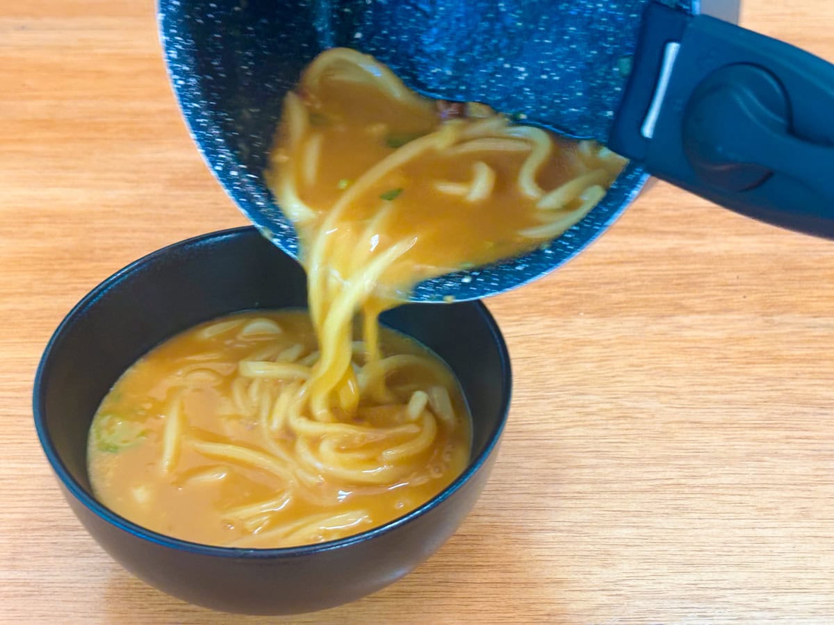 裏技として、えび天を別皿に取っておくと、キレイに盛れます