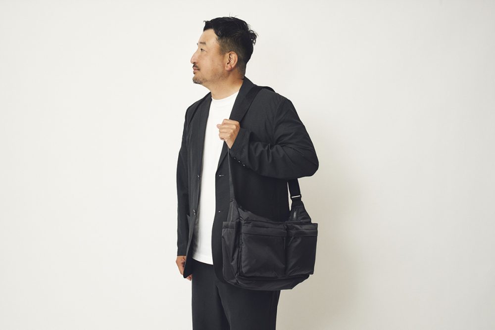 シンプルなデザインでオンオフを問わずに使いやすい