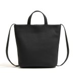 アントラック「トートショルダー」￥38,500／W30×H29×D8㎝