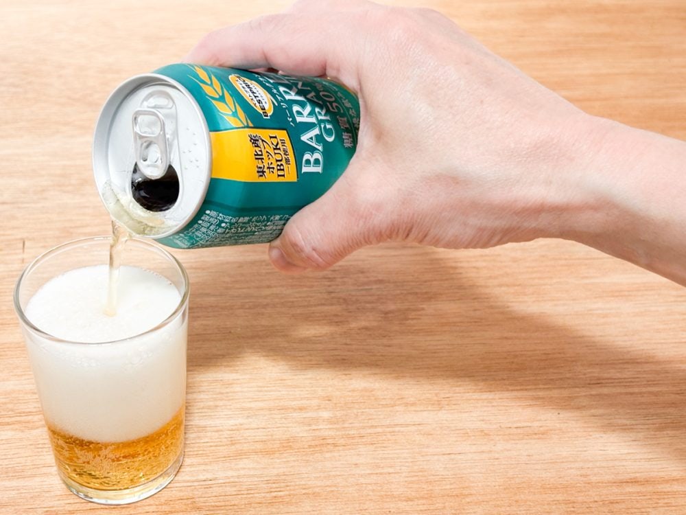 緑缶のアルコール度数は4％と3種類の中では一番弱め