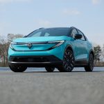 新開発の3-in-1 EVパワートレーンは、モーター／インバーター／減速機を一体化して従来型よりユニットを10％小型化