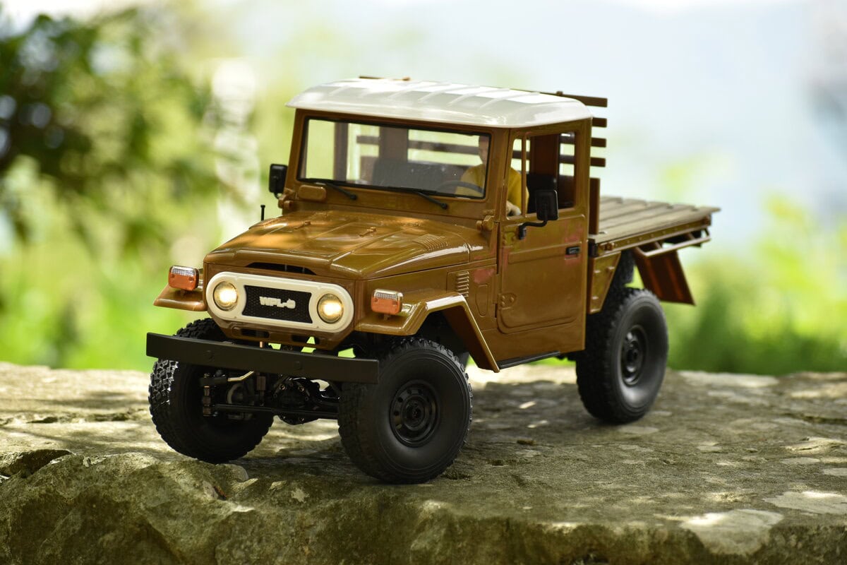 過去展開されていたC44は未組立のキットモデルだったが、今回はRTR仕様として再登場