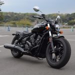 無骨さを塊感があり、アメリカン好きにはたまらないスタイルのスカウトシックスティボバー