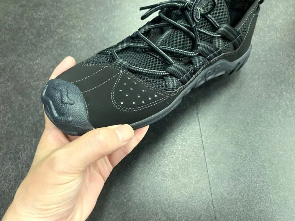 第3位　「アディダスの伝説的水陸両用シューズが復活」全地形対応モンスター“WATER MOC EQT”をスニーカー系ライターが試し履き