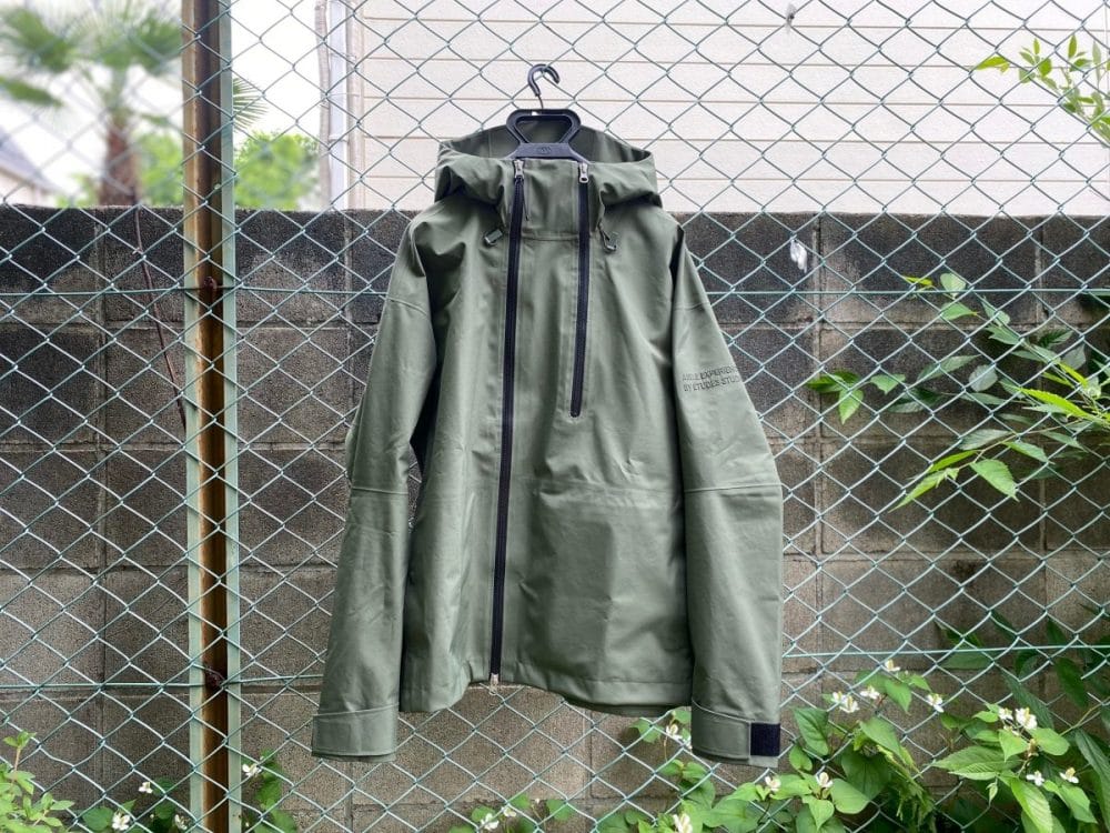 AIGLE EXPERIENCE BY ÉTUDES STUDIO ゴアテックス 3レイヤーフーデッドジャケット 