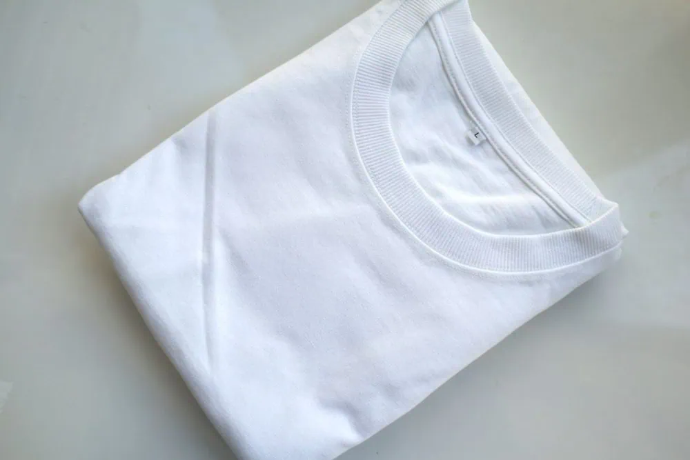 第3位　「ドンキの驚き新商品」自立するほど頑丈なTシャツ!? 堅い・乾きにくい・重い…デメリットしかなさそうなTシャツの存在意義とは？ドン・キホーテマニアが正直レポート