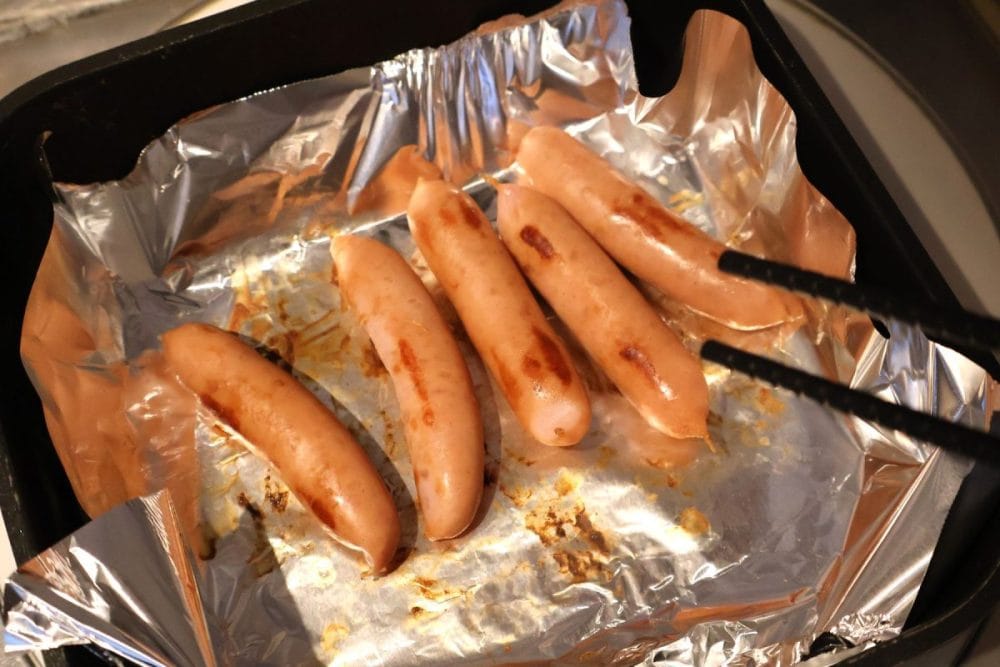 焼き目がつくまでフライパンで加熱