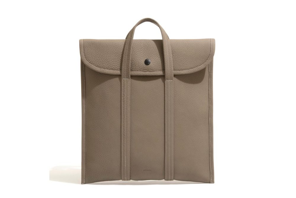 アントラック「トートショルダー」￥38,500／W30×H29×D8㎝