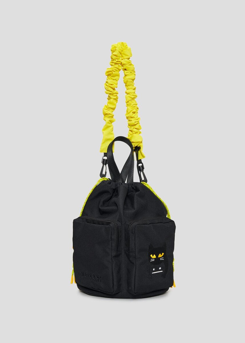 アウトドアプロダクツ×グラニフ「2WAY ミニバッグ」￥12,000／W23×H30×D16㎝