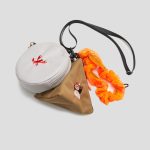 アウトドアプロダクツ×グラニフ「2WAY ミニポーチバック」￥9,500／ピラミッドはH16×D19㎝、サークルはH16×D4㎝、ギャザーハンドルは67㎝（最長時）
