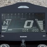 フル液晶ディスプレイを採用した見やすく、多機能なインストルメントパネル