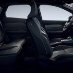 エスプリ アルピーヌでは「ALPINE」のロゴ入り「バイオスキン＆ファブリックコンビシート」などを採用